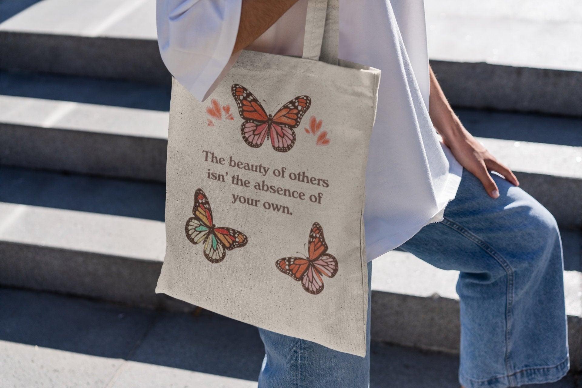 Beautiful Monarch Butterflies Tote Bag